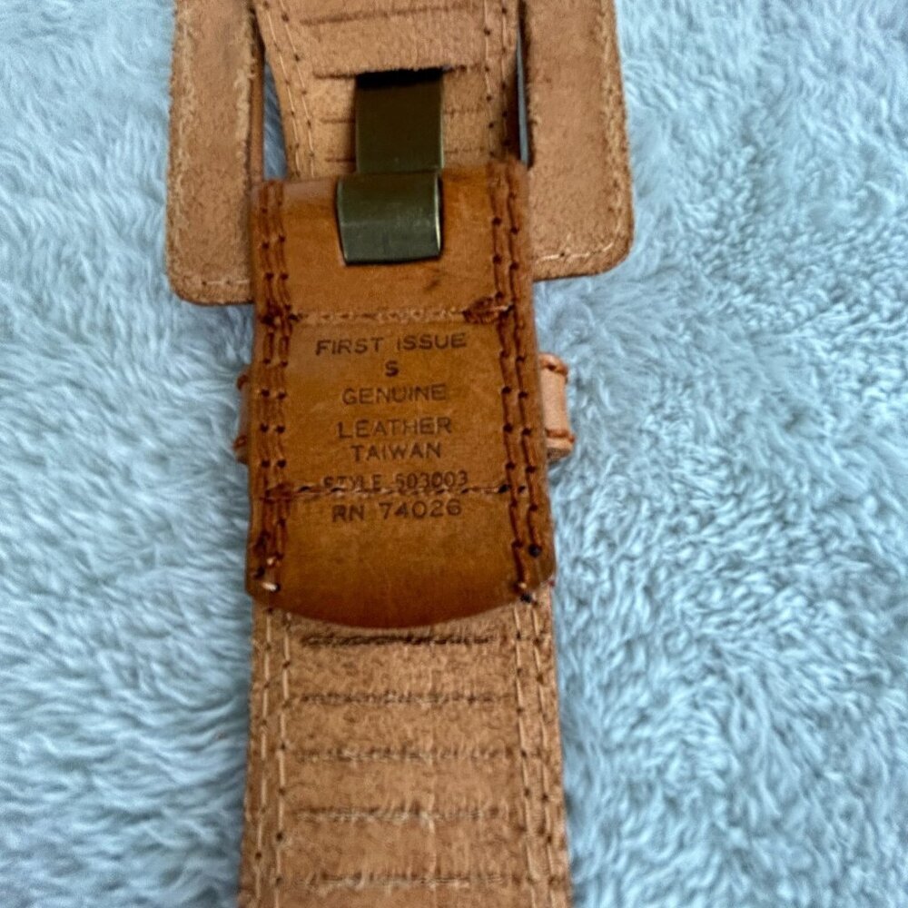 First Issue Womens Tan Reticulated Leather Belt Size Small 30" Adjusts Snake - Picture 2 of 7